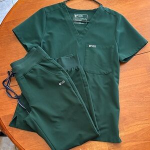 Figs Hunter Green Medical Scrubs